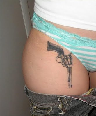 Sexy gun tattoos on women's bodies
